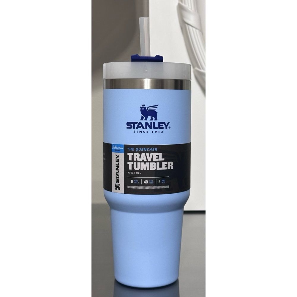 Stanley Adventure Quencher 30oz Tumbler-CORNFLOWER‎